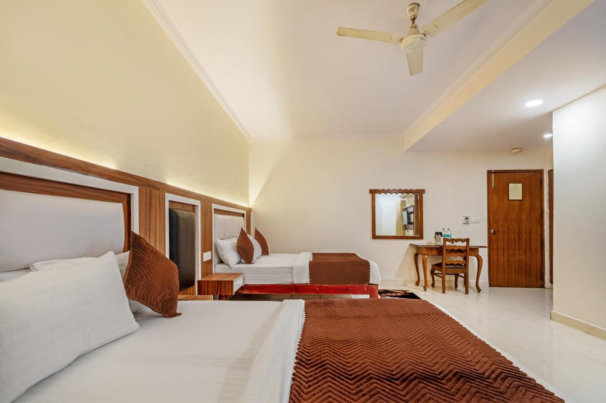 Hotel South Indian Delhi  Exterior photo